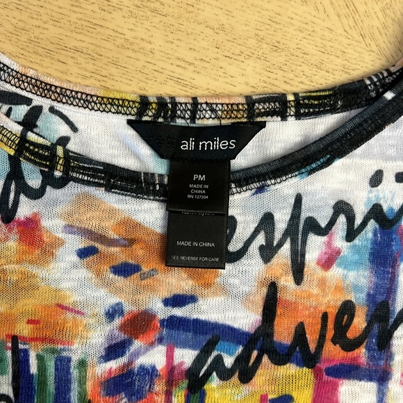 ALI MILES top. Size petite medium. PM. Lightweight knit tunic style top. - Picture 2 of 3